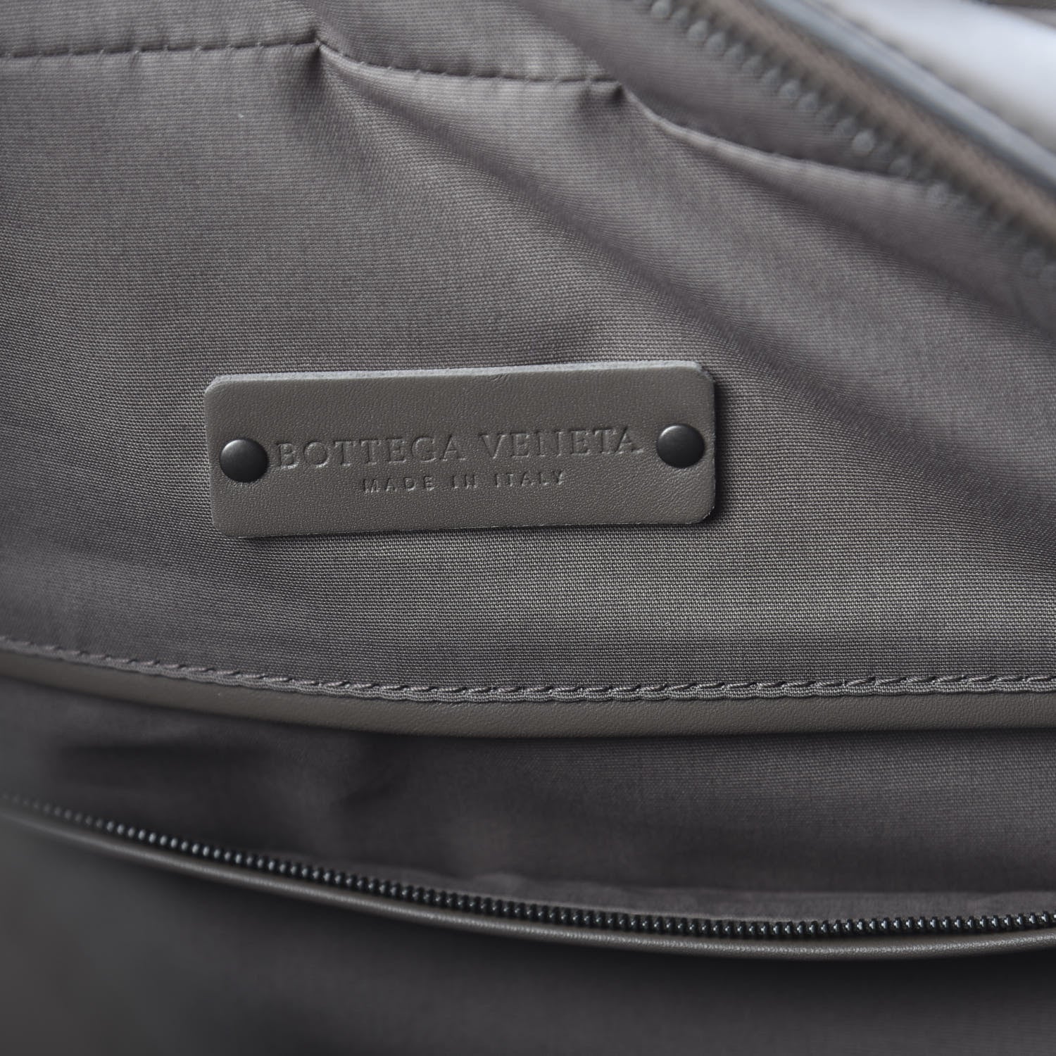 Bottega Veneta Calfskin Intrecciato Oculus Duffel Bag New Steel 6 of 9