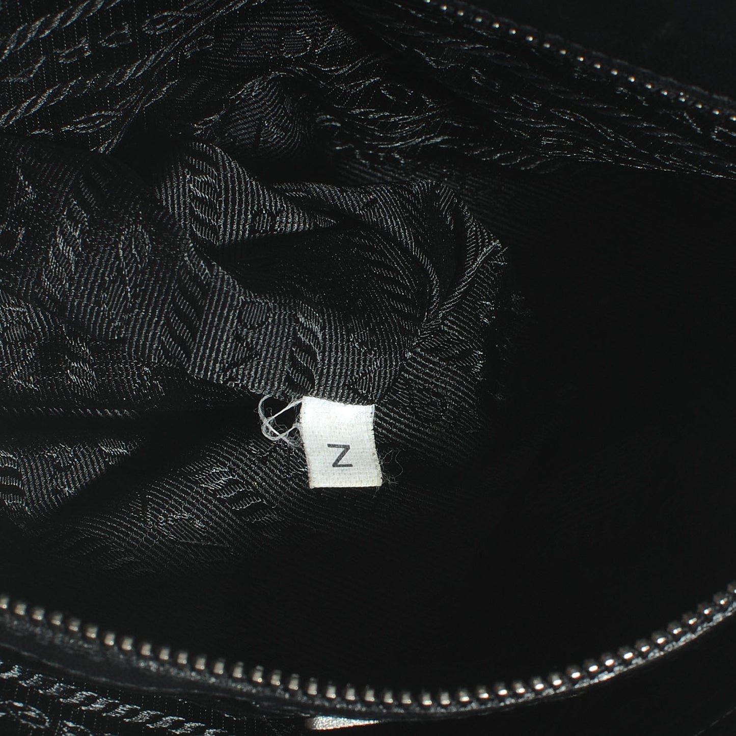 Vernice Gaufre Tote Black
