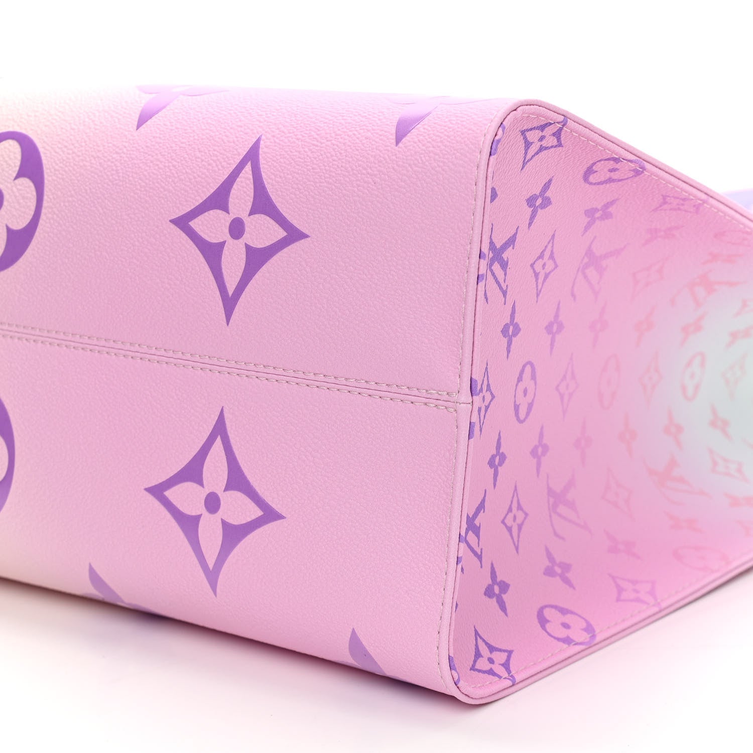Louis Vuitton Monogram Giant Spring In The City Onthego GM Sunrise Pastel 9 of 11