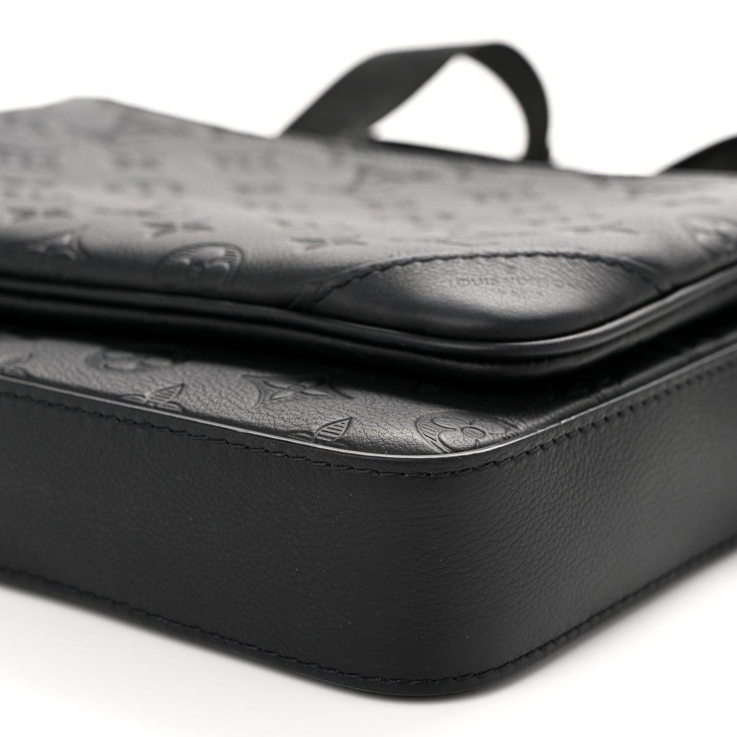 Calfskin Monogram Shadow Trio Messenger Black