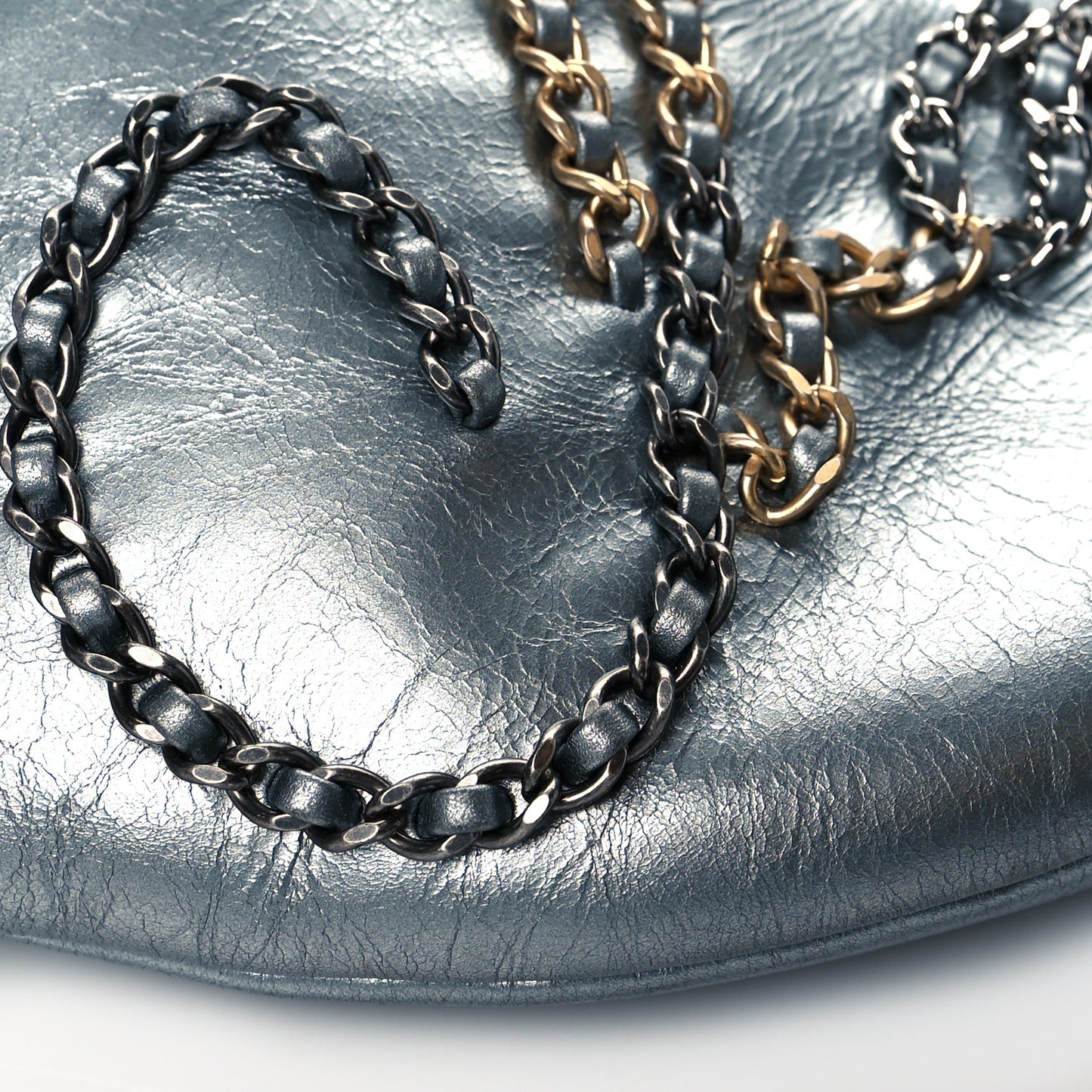 Metallic Crumpled Calfskin Chain 20s Signe Waist Bag Silver