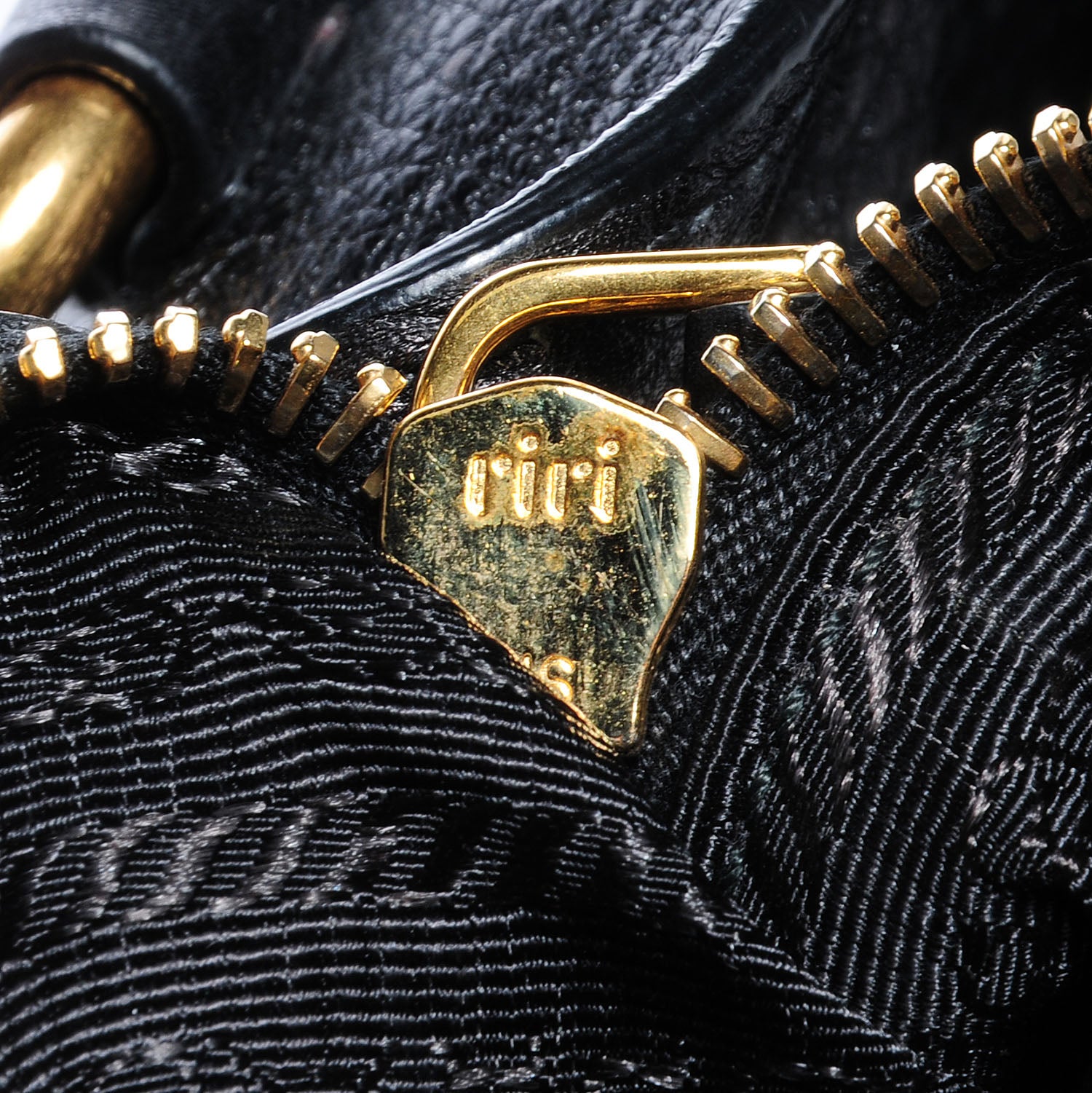 Prada Vitello Daino Tote Nero Black 12 of 13