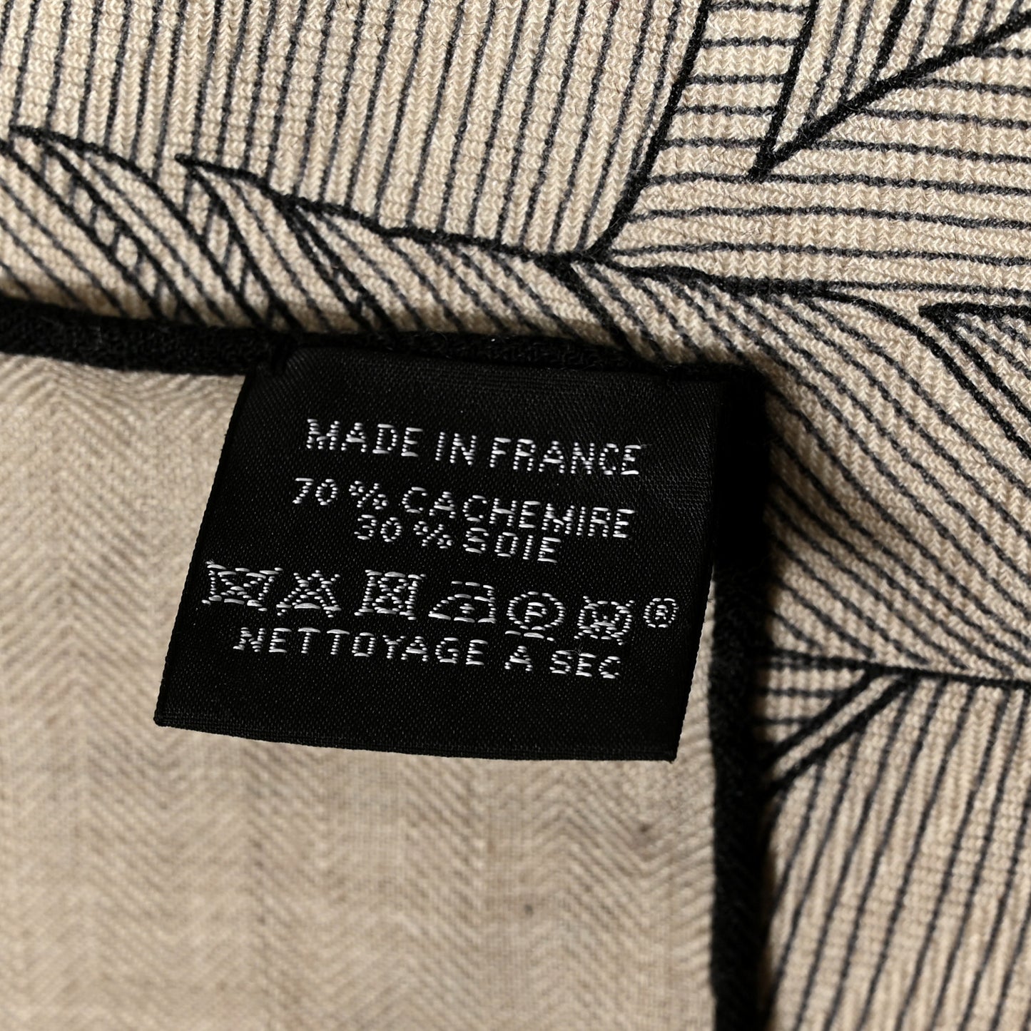 Cashmere Silk Plumes En Fete Shawl 140 Naturel Black