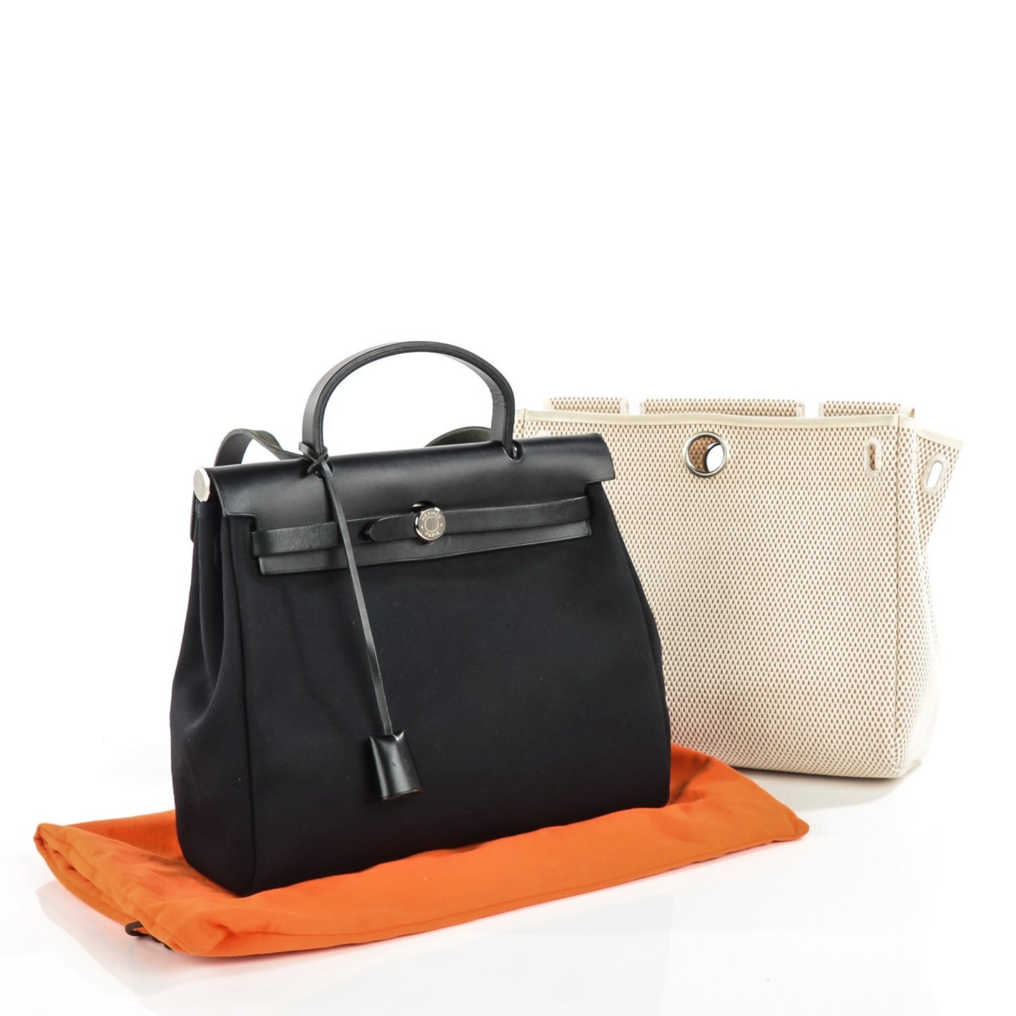 Vache Calfskin Toile Herbag 30 PM Black