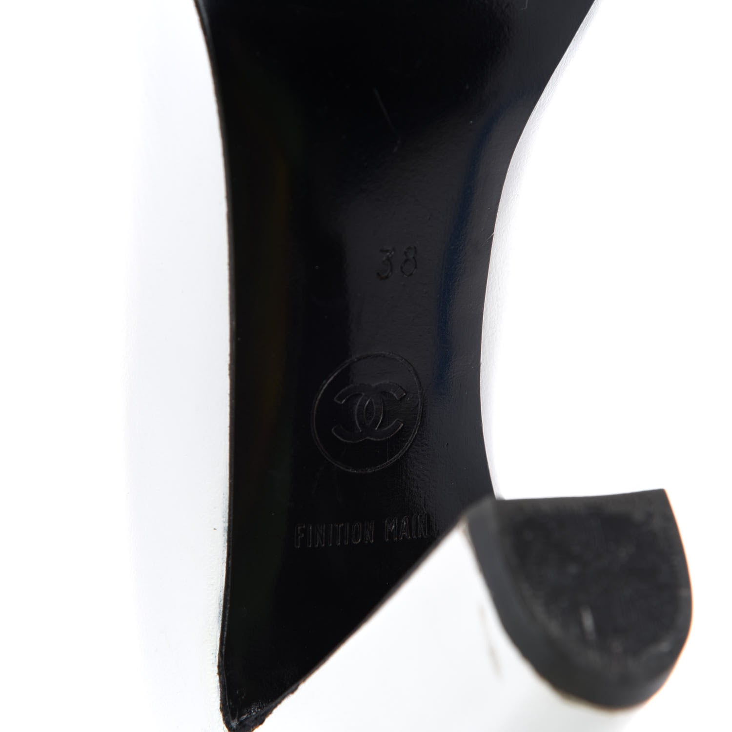 Chanel Patent Calfskin CC Cap Toe Pumps 38 White Black 9 of 10