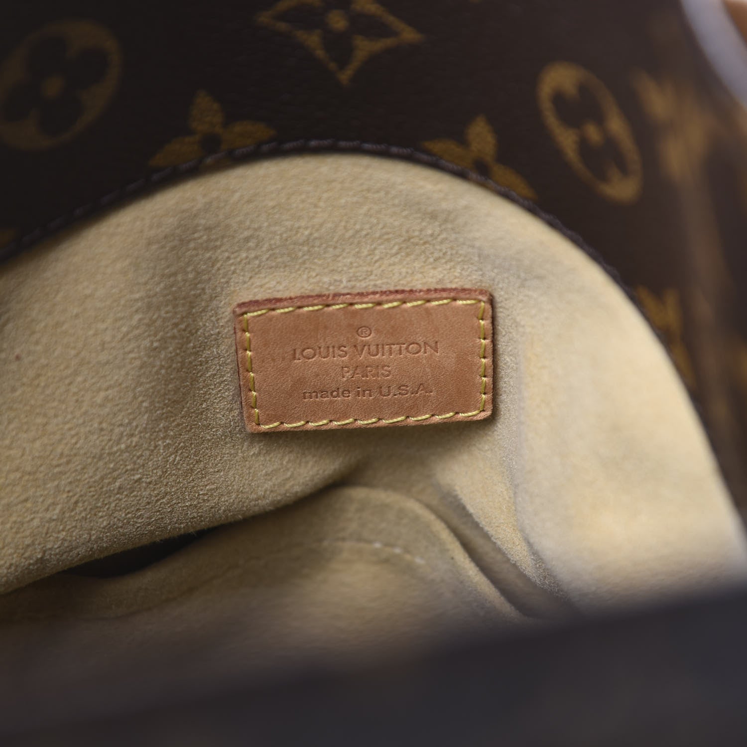 Louis Vuitton Monogram Artsy MM 7 of 12
