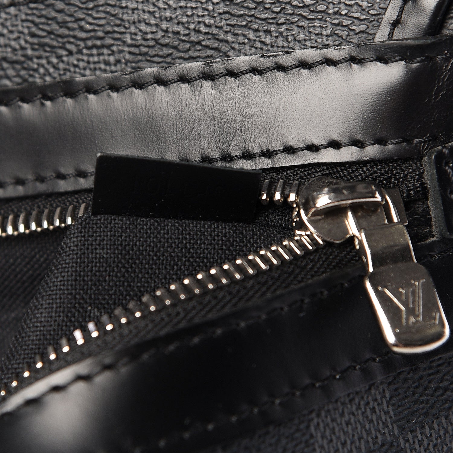 Louis Vuitton Damier Graphite Daniel GM 7 of 12