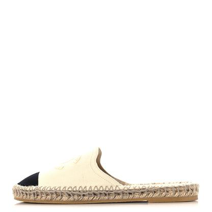 Chanel Denim CC Espadrille Mules 38  White Black 1 of 9