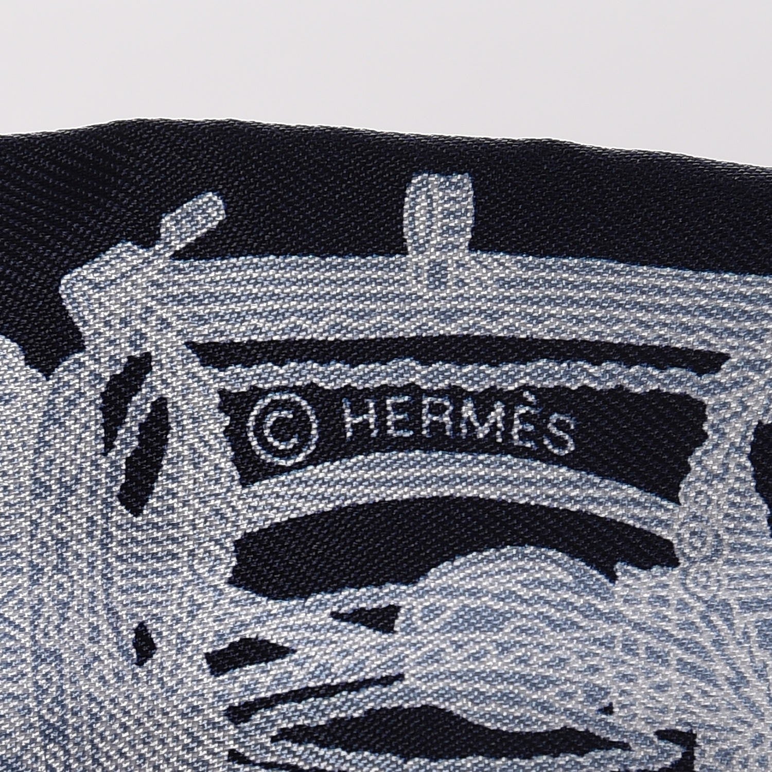 Hermes Silk Merveilleuses Lanternes Twilly Caban Framboise Vert 4 of 4