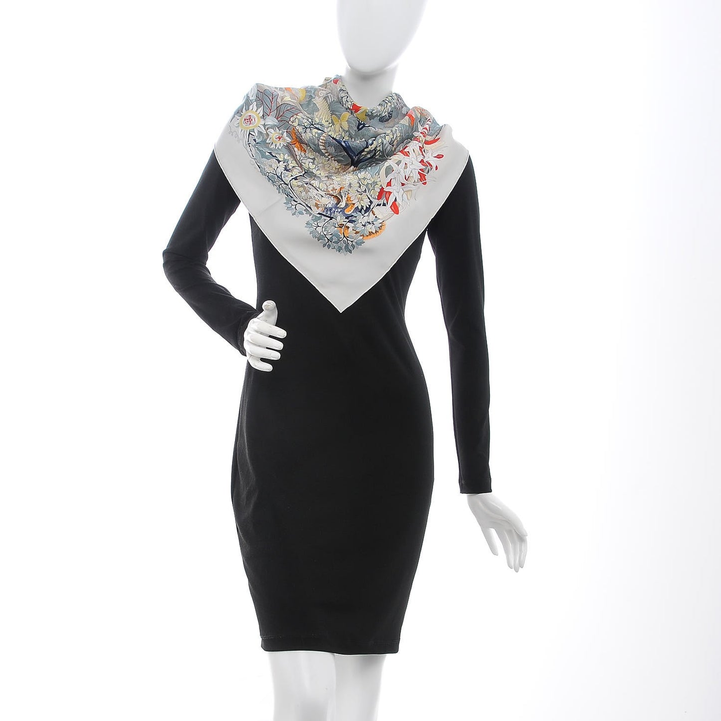 Silk Au Coeur de la Vie Scarf 90 Mastic Gris Bleuete Rouge