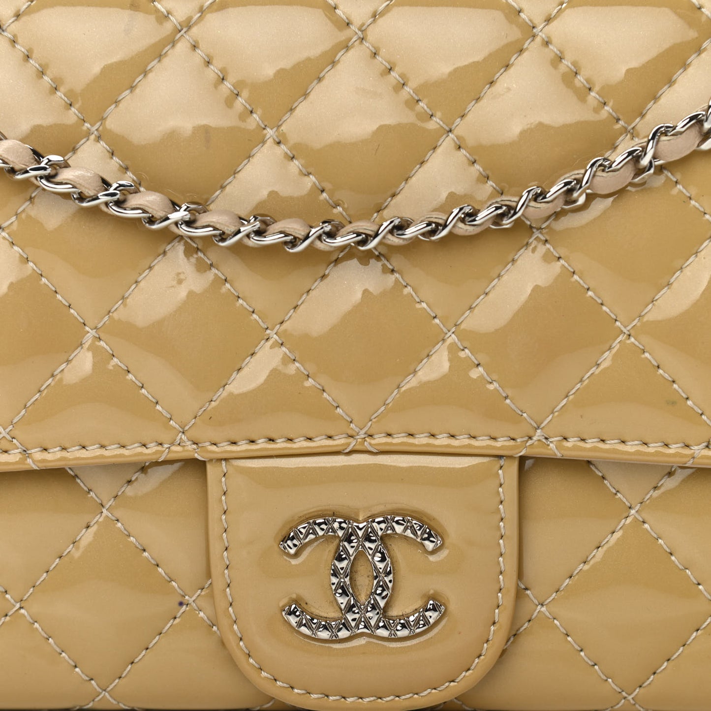 Patent Calfskin Quilted Brilliant East West Flap Clutch Beige