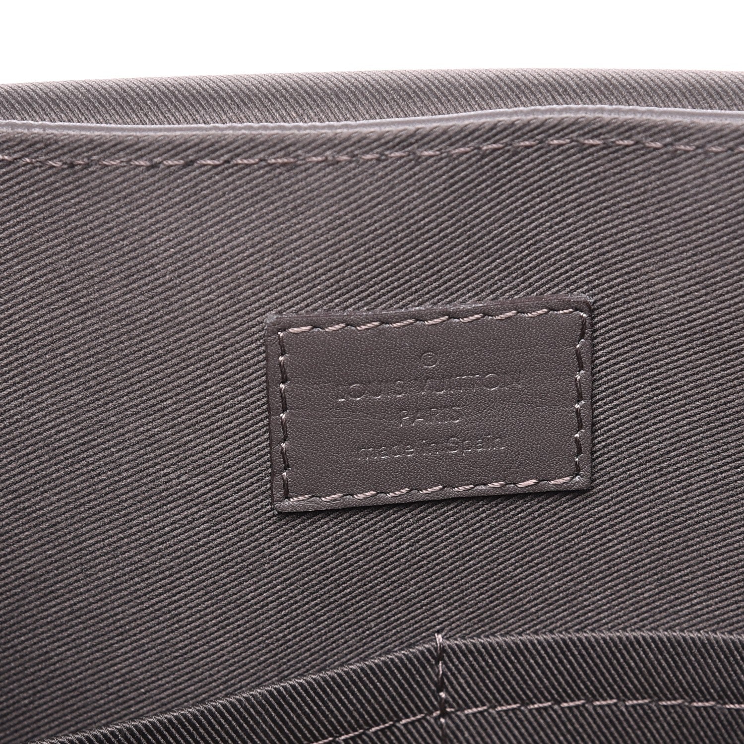 Louis Vuitton Damier Infini District PM Granit 6 of 8