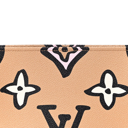Louis Vuitton Monogram Giant Wild At Heart Toiletry Pouch 26 Arizona 8 of 8