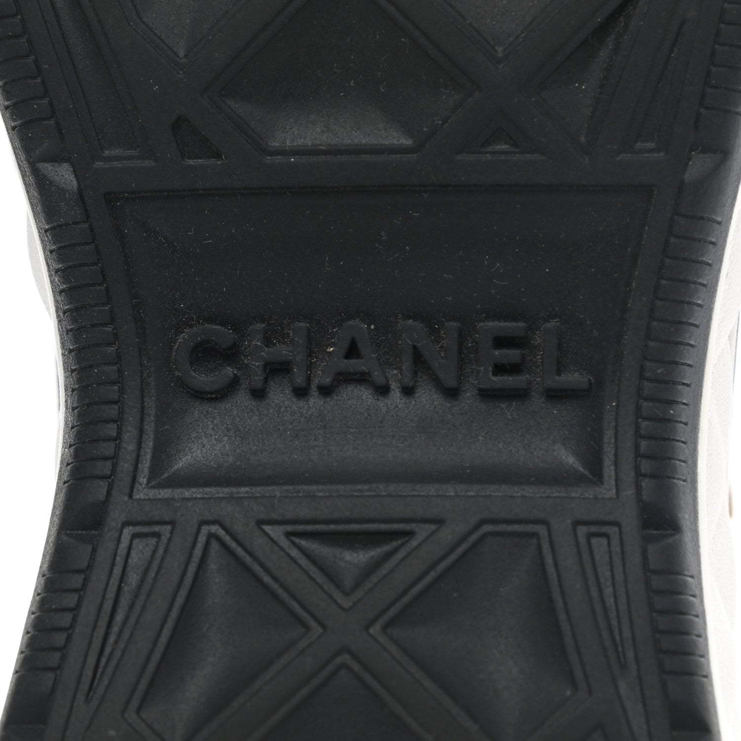Chanel Velvet Calfskin Mixed Fibers CC Sneakers 37 Black 6 of 9