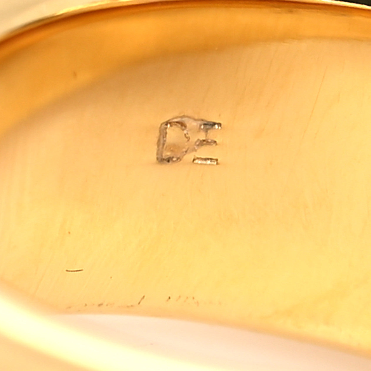 Louis Vuitton Monogram Ring M Gold 5 of 6