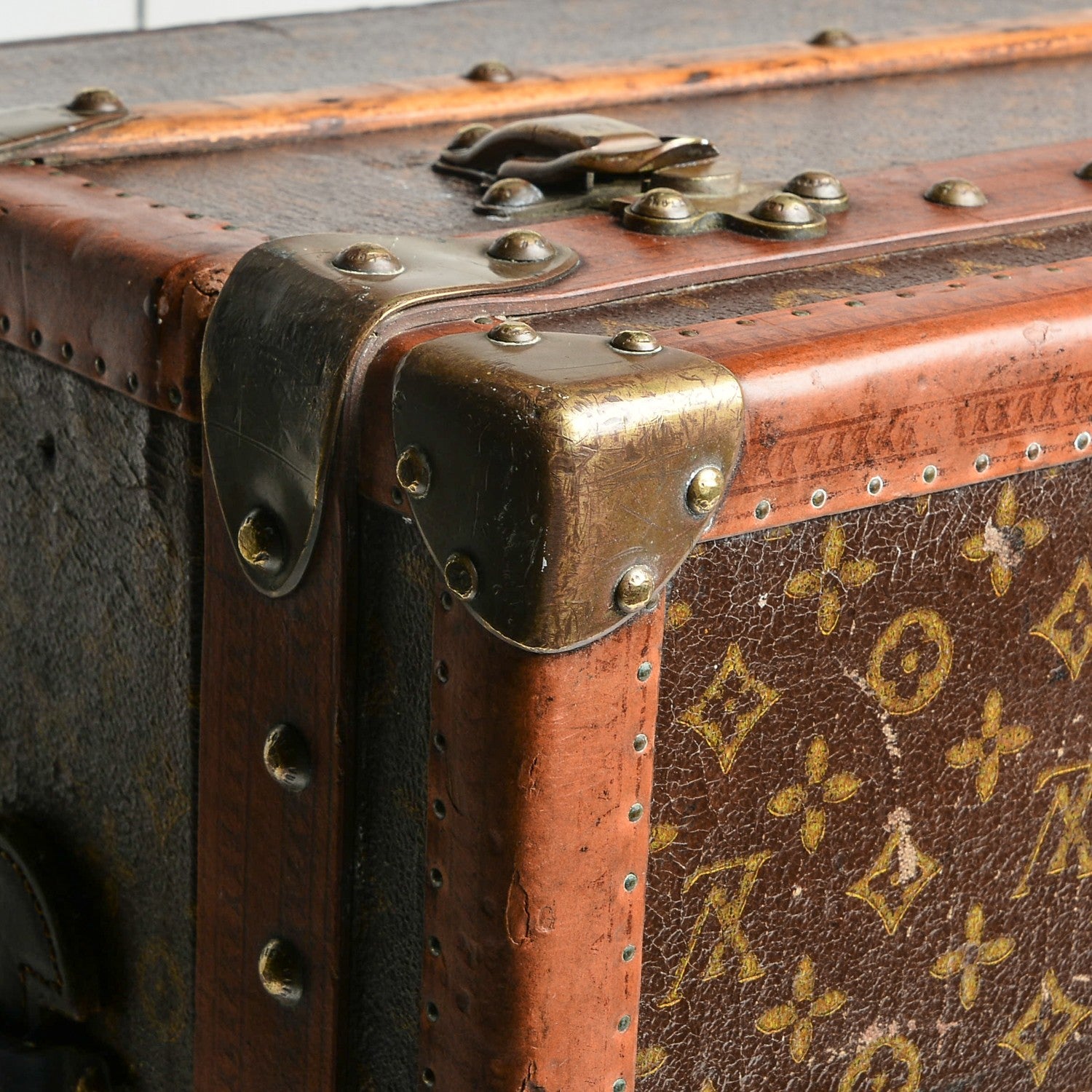 Louis Vuitton Monogram Small Cabin Trunk 20 of 46