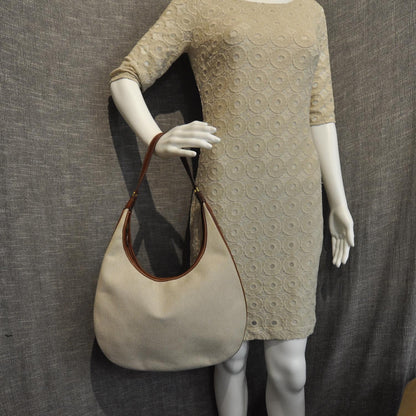Hermes Toile and Natural Barenia Gao Shoulder Bag 2 of 8