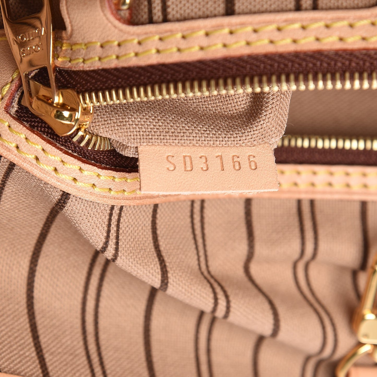 Monogram Delightful MM