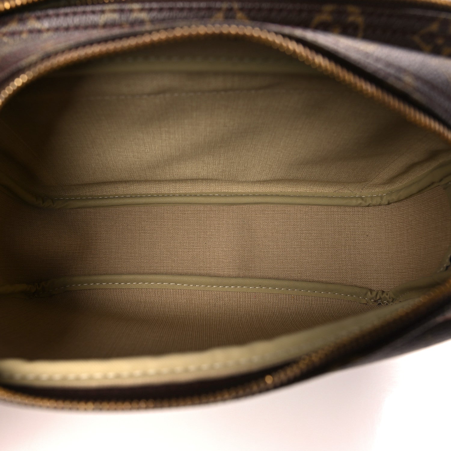Louis Vuitton Monogram Reporter PM 5 of 9