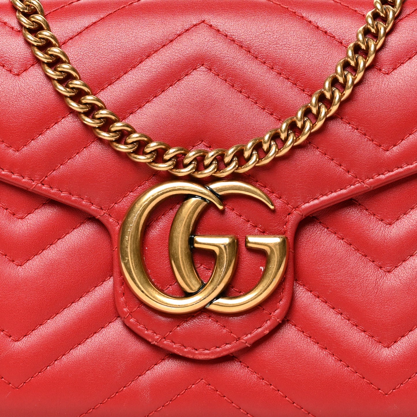 Calfskin Matelasse GG Marmont Chain Wallet Hibiscus Red