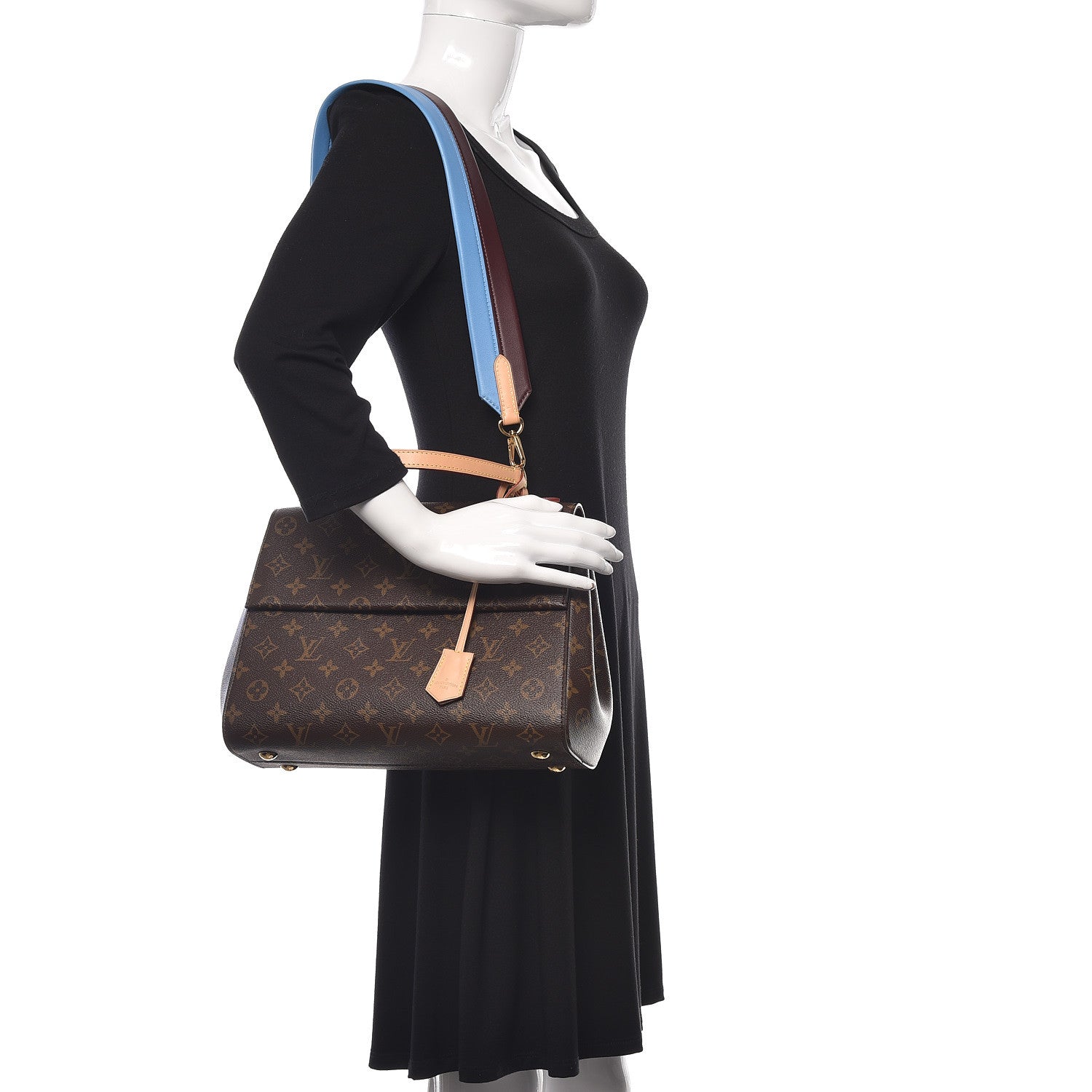 Louis Vuitton Monogram Cluny MM Blue Glacial 2 of 8