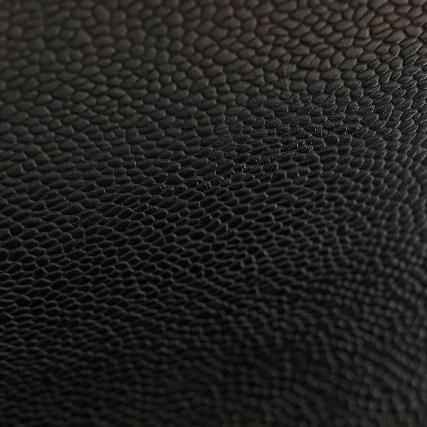 Caviar Quilted Medium Boy Flap Black