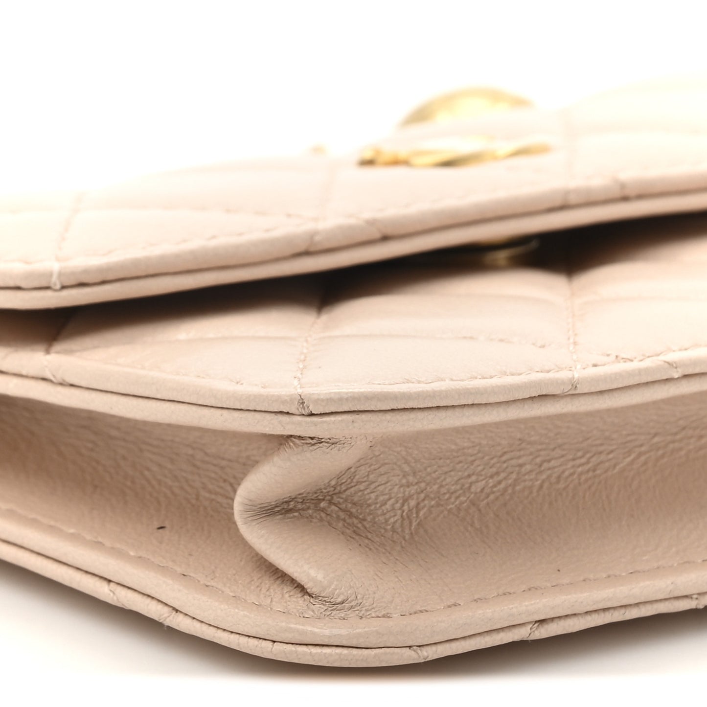 Lambskin Quilted Pearl Crush Clutch With Chain Light Pink