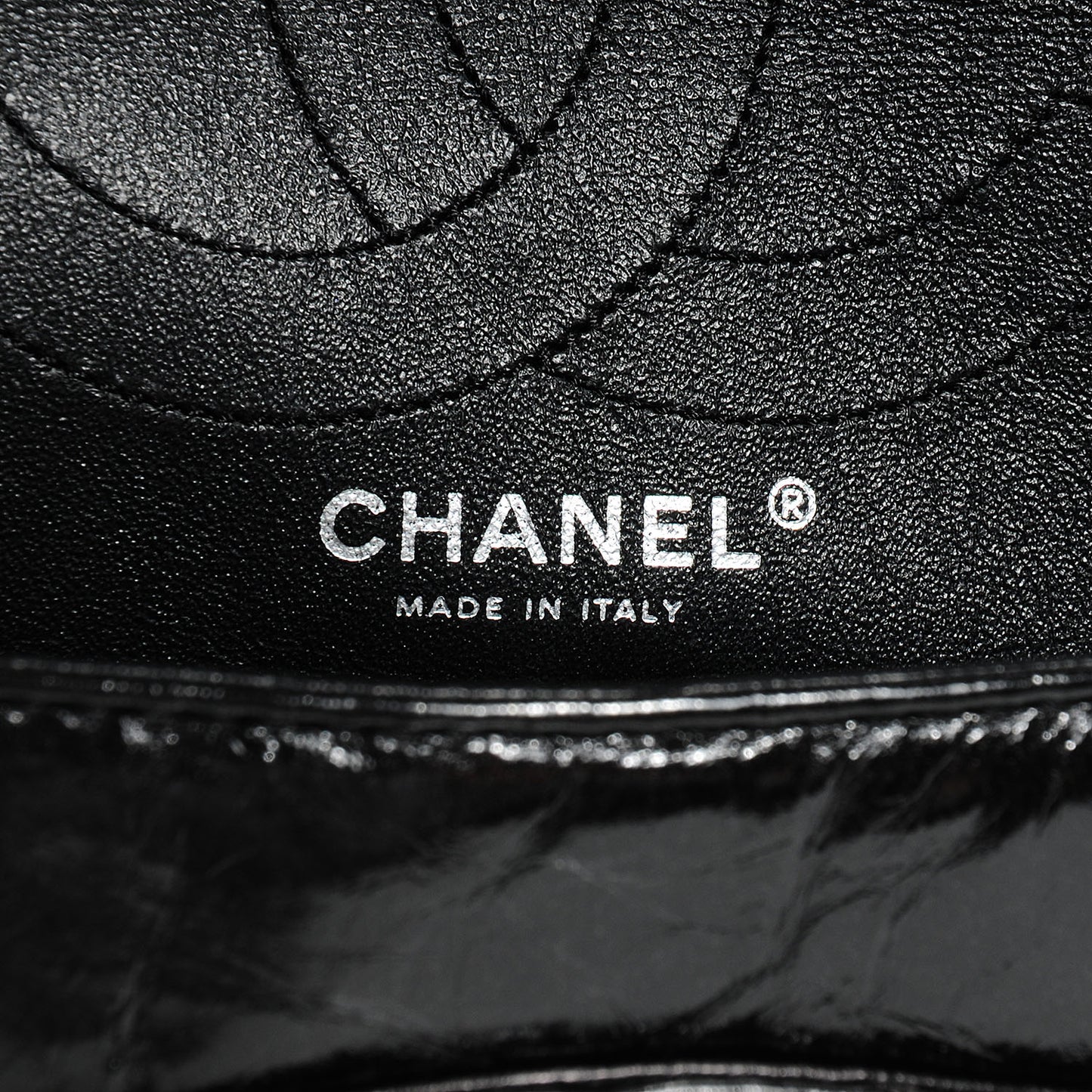 Glazed Calfskin 2.55 Reissue 226 Black Flap