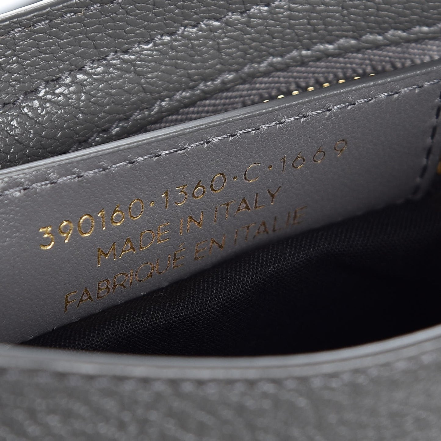 Chevre Gold Metallic Edge Hardware Mini City Gris Acier