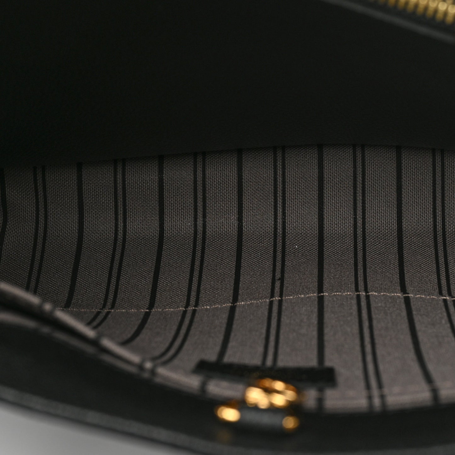 Empreinte Montaigne MM Black