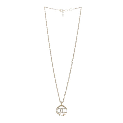 Chanel Pearl CC Round Pendant Necklace Gold 3 of 4