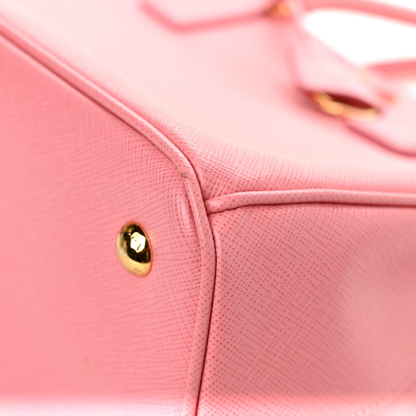 Saffiano Medium Galleria Double Zip Tote Geranio