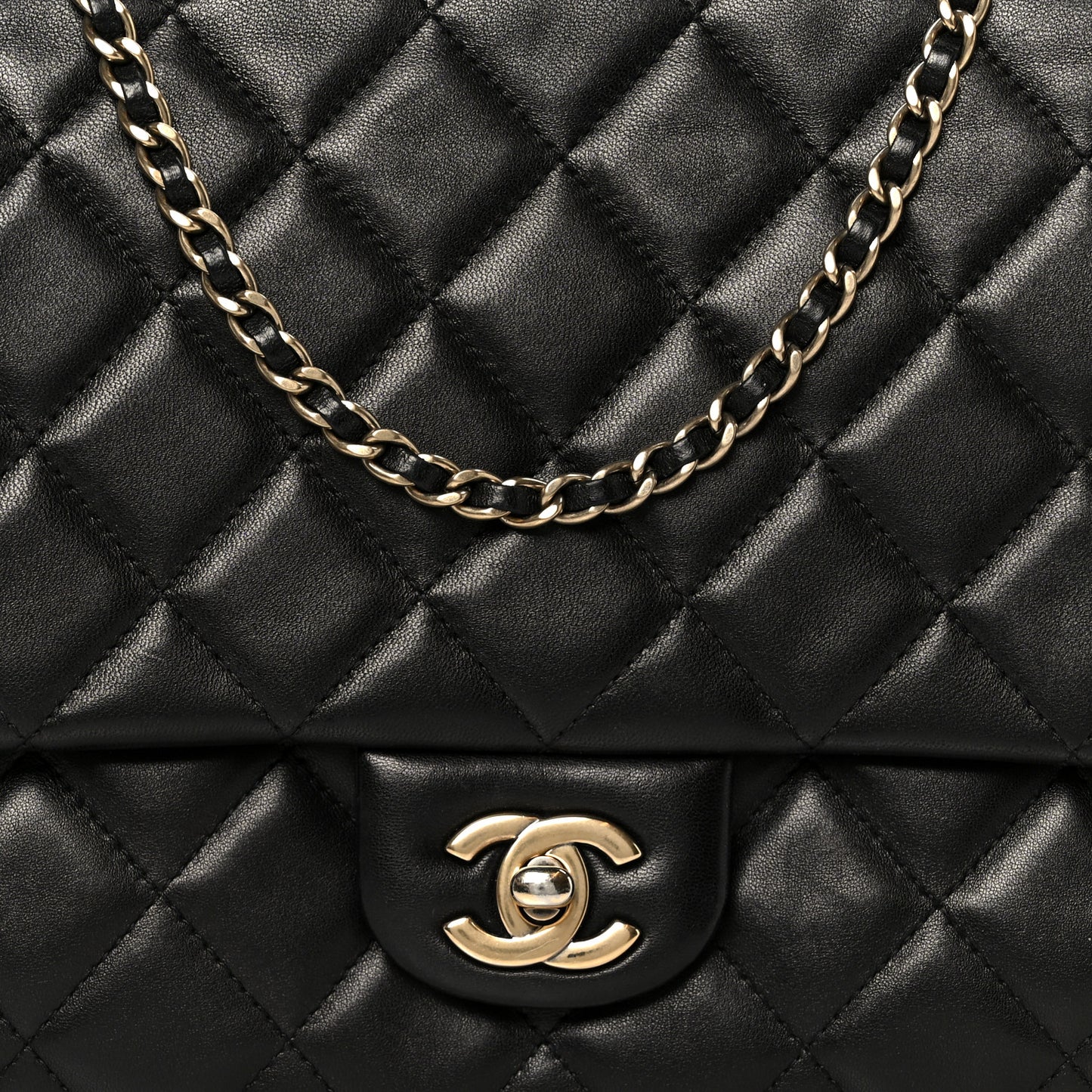 Lambskin Quilted Clutch With Chain Flap Black