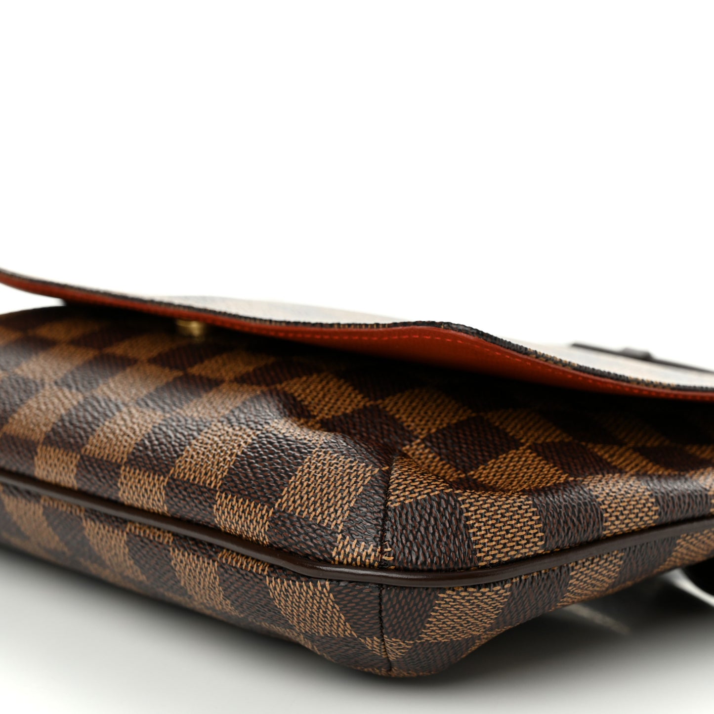 Damier Ebene Musette Tango