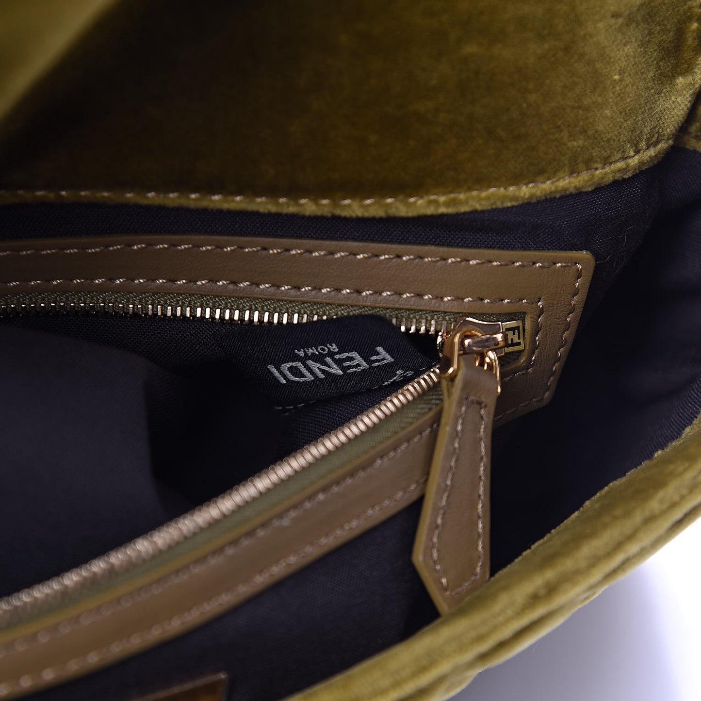 Velvet FF Embossed Baguette Camaleonte