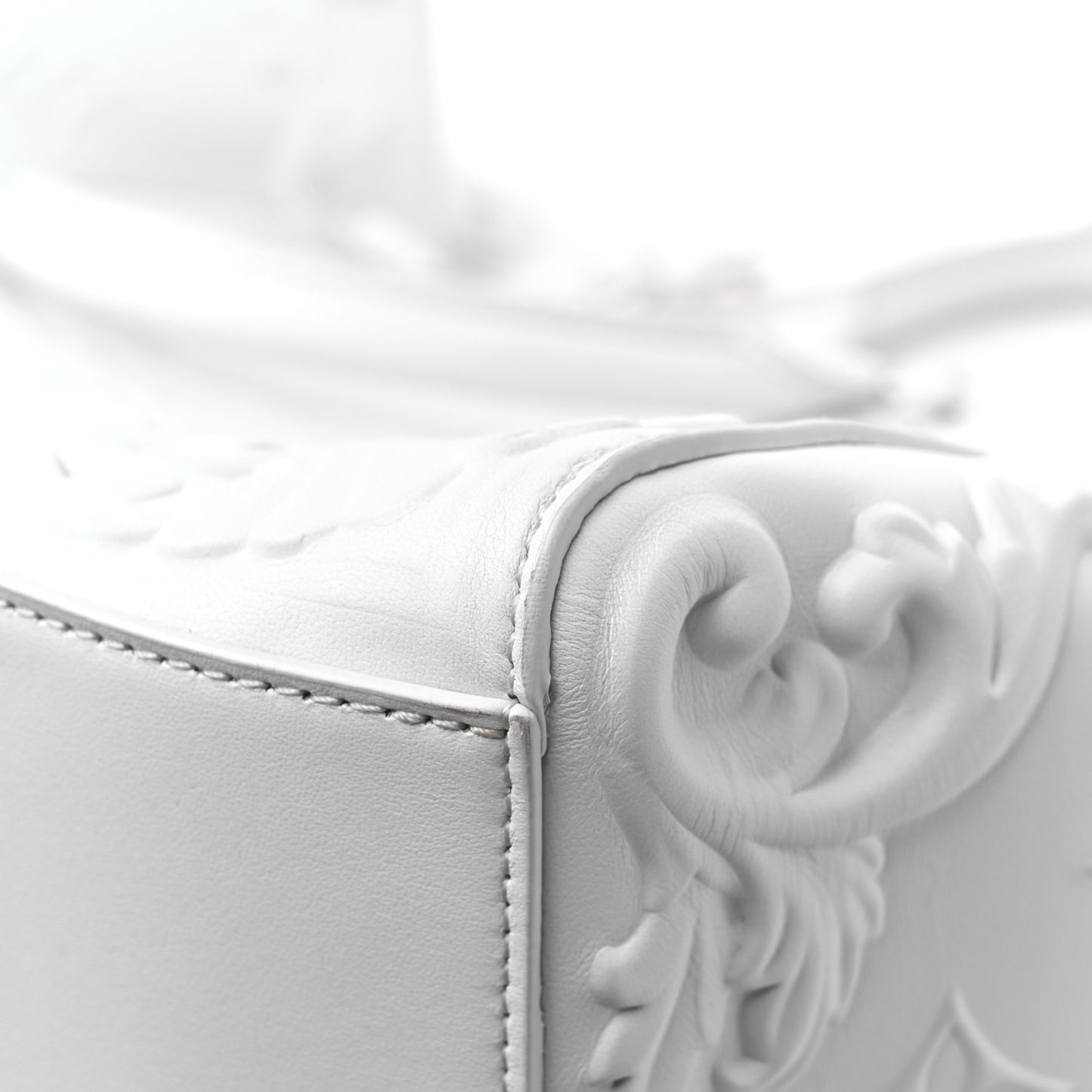 Calfskin LV Ornament Sac Plat 24H Optic White