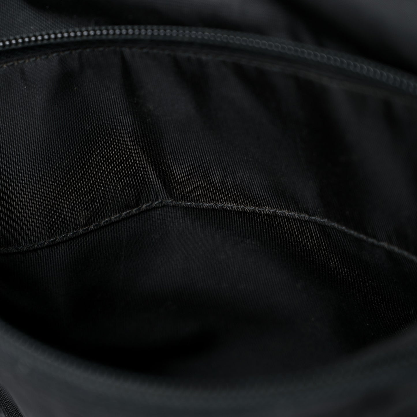 Nylon Vela Sport Messenger Bag Black