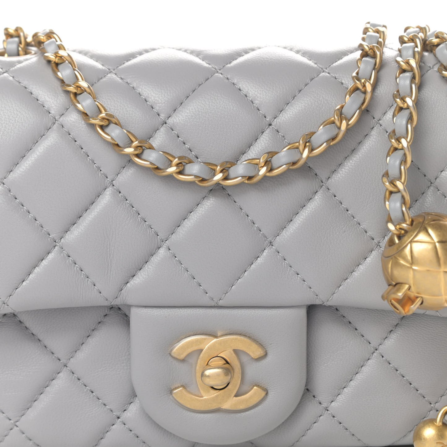 Lambskin Quilted Mini Pearl Crush Flap Light Grey