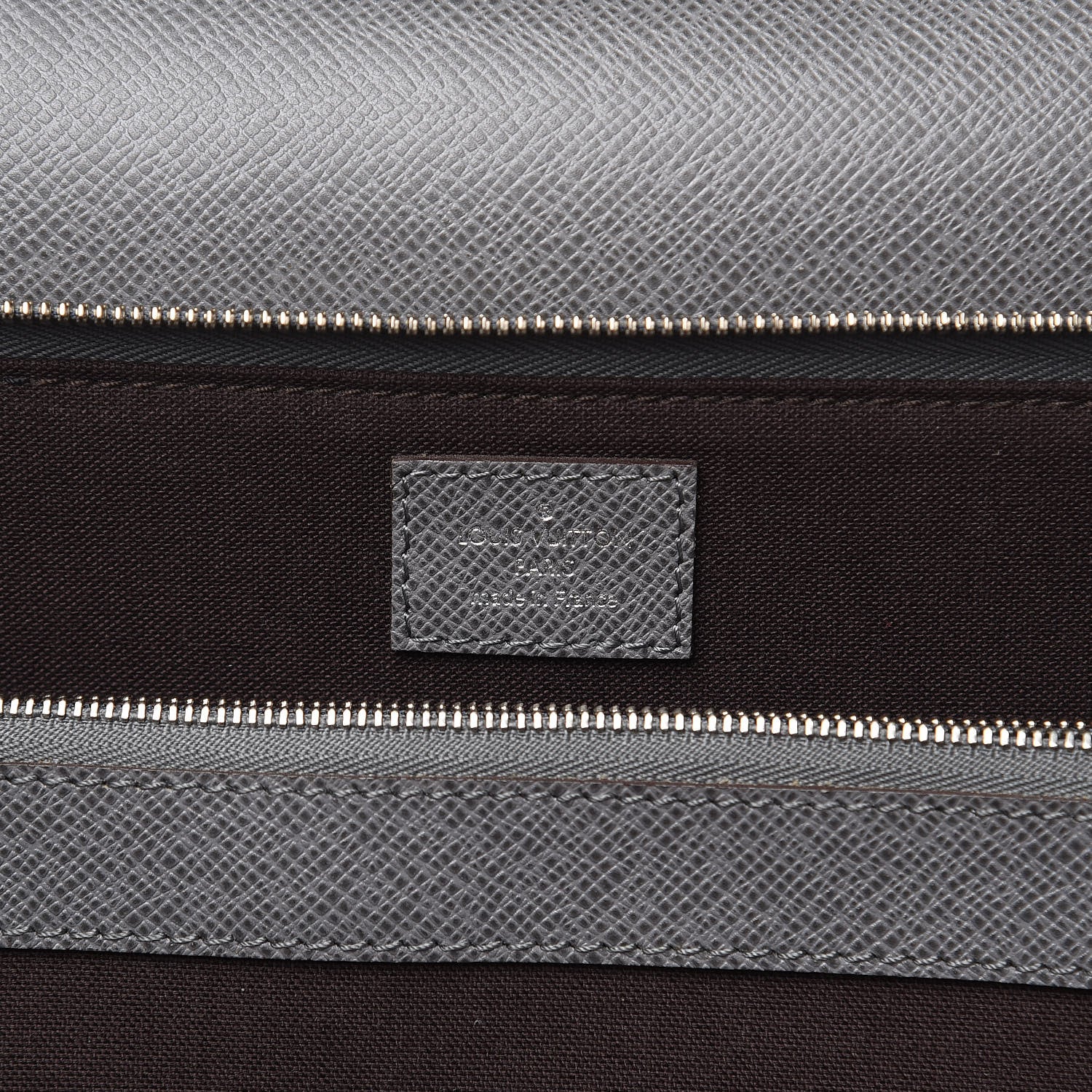 Louis Vuitton Taiga Pilot Case Glacier 6 of 16