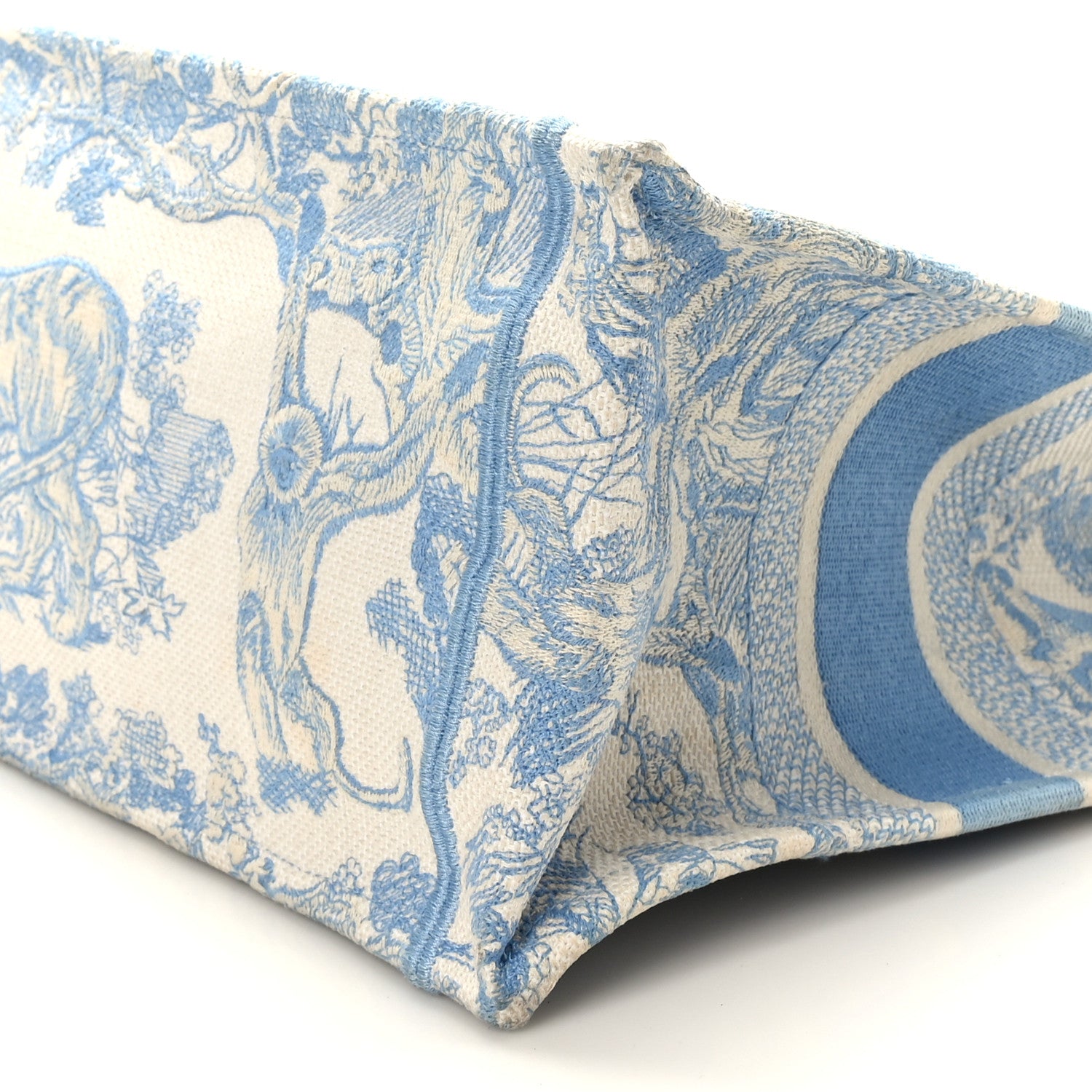 Christian Dior Canvas Embroidered Medium Dioriviera Toile De Jouy Book Tote Light Blue 9 of 10
