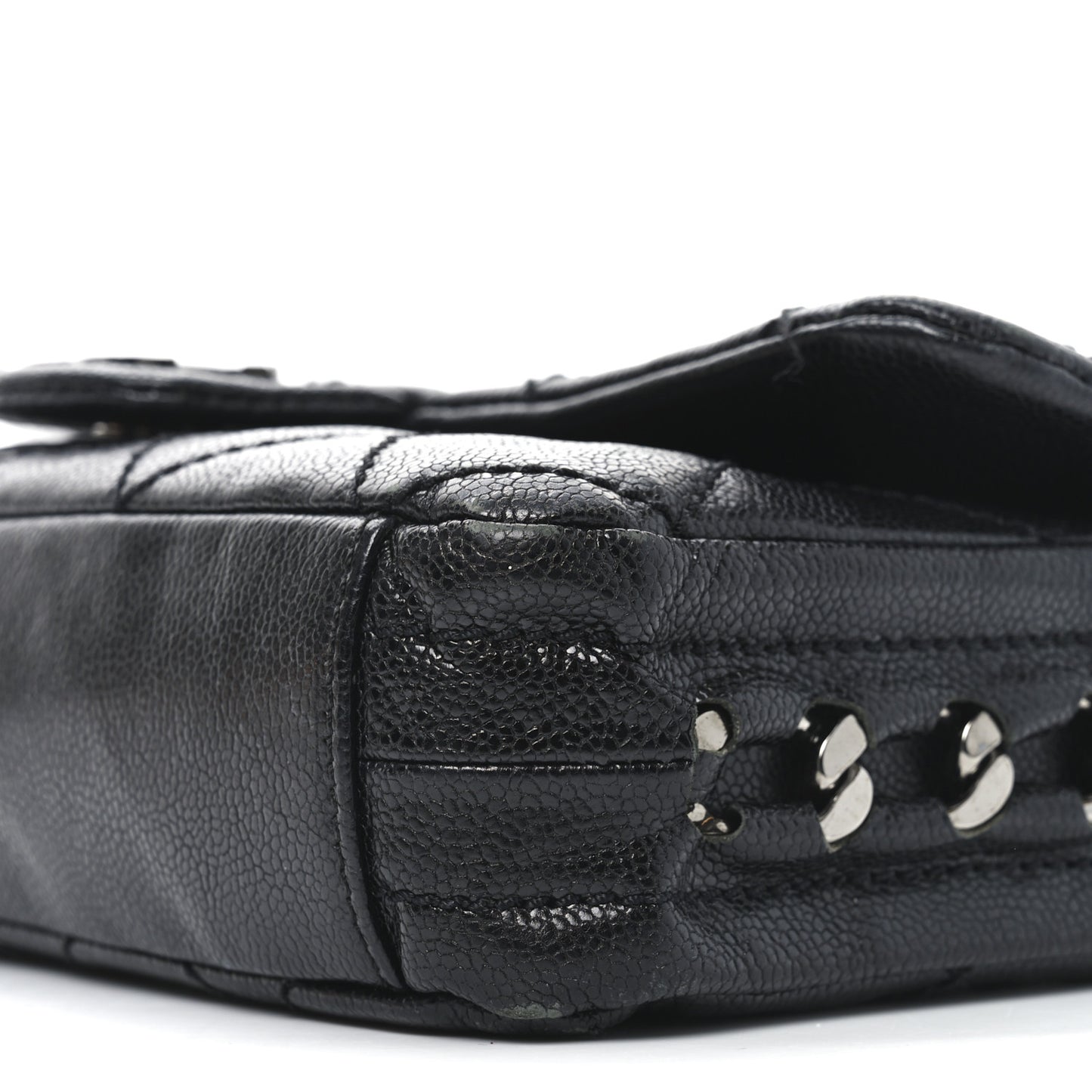 Glazed Caviar Quilted Medium Modern Chain Flap Black