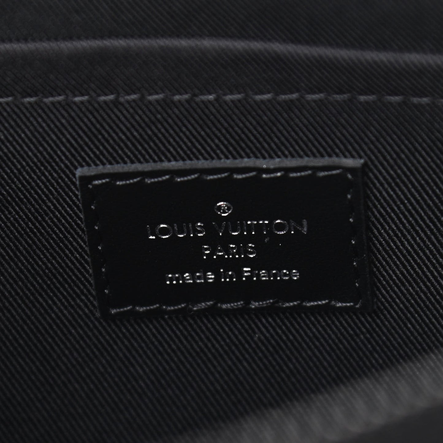Taurillon Monogram Steamer Messenger Black