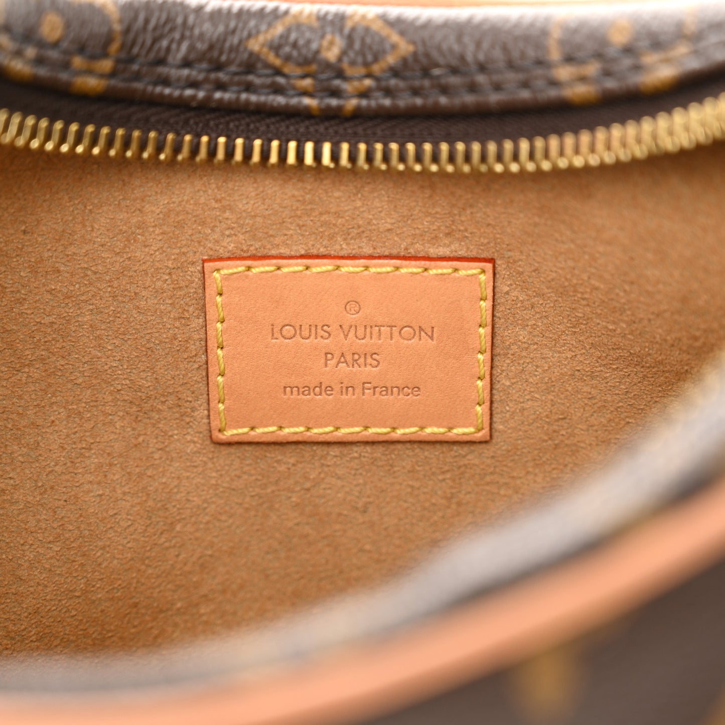 Monogram Loop