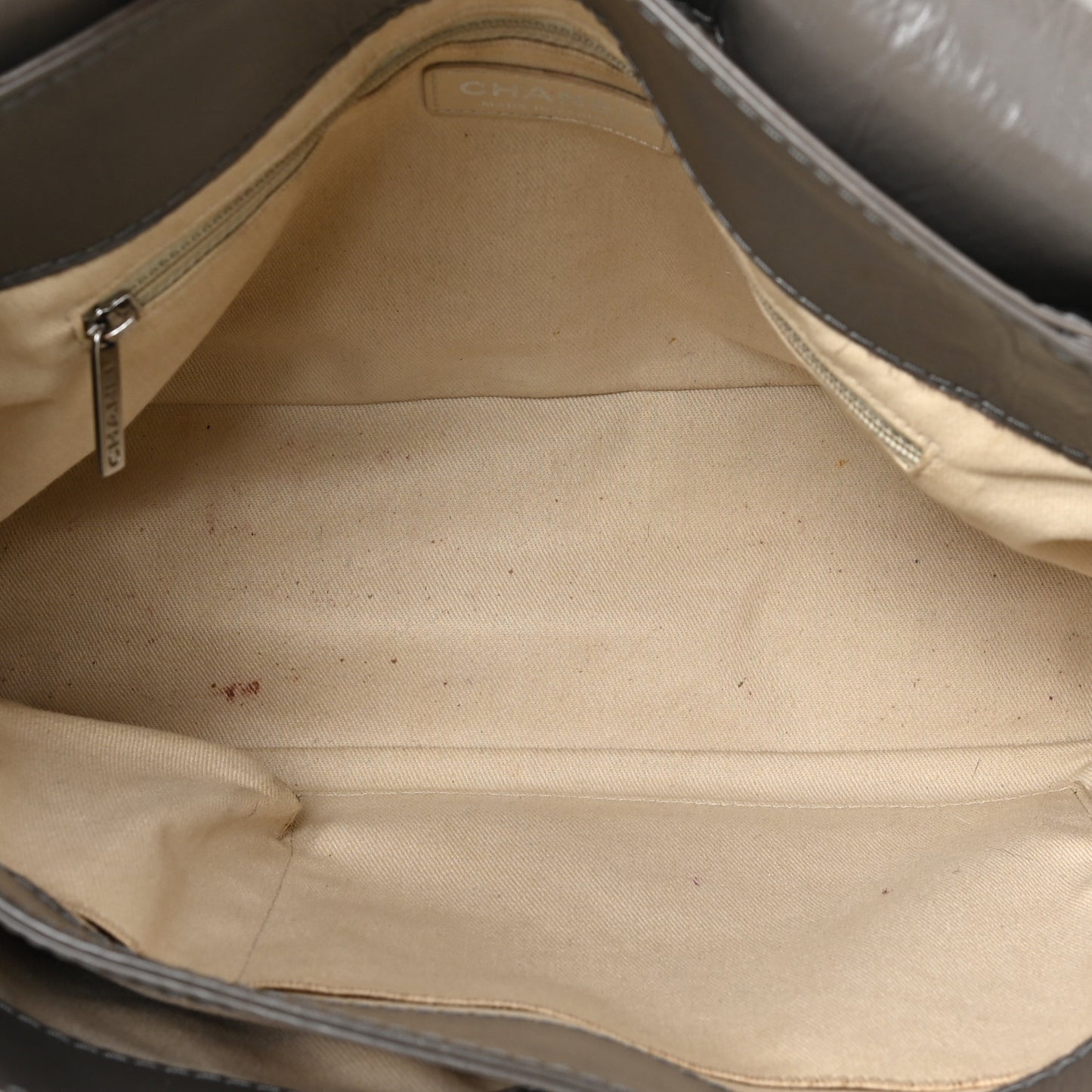 Aged Calfskin Medium Lady Pearly Flap Grey