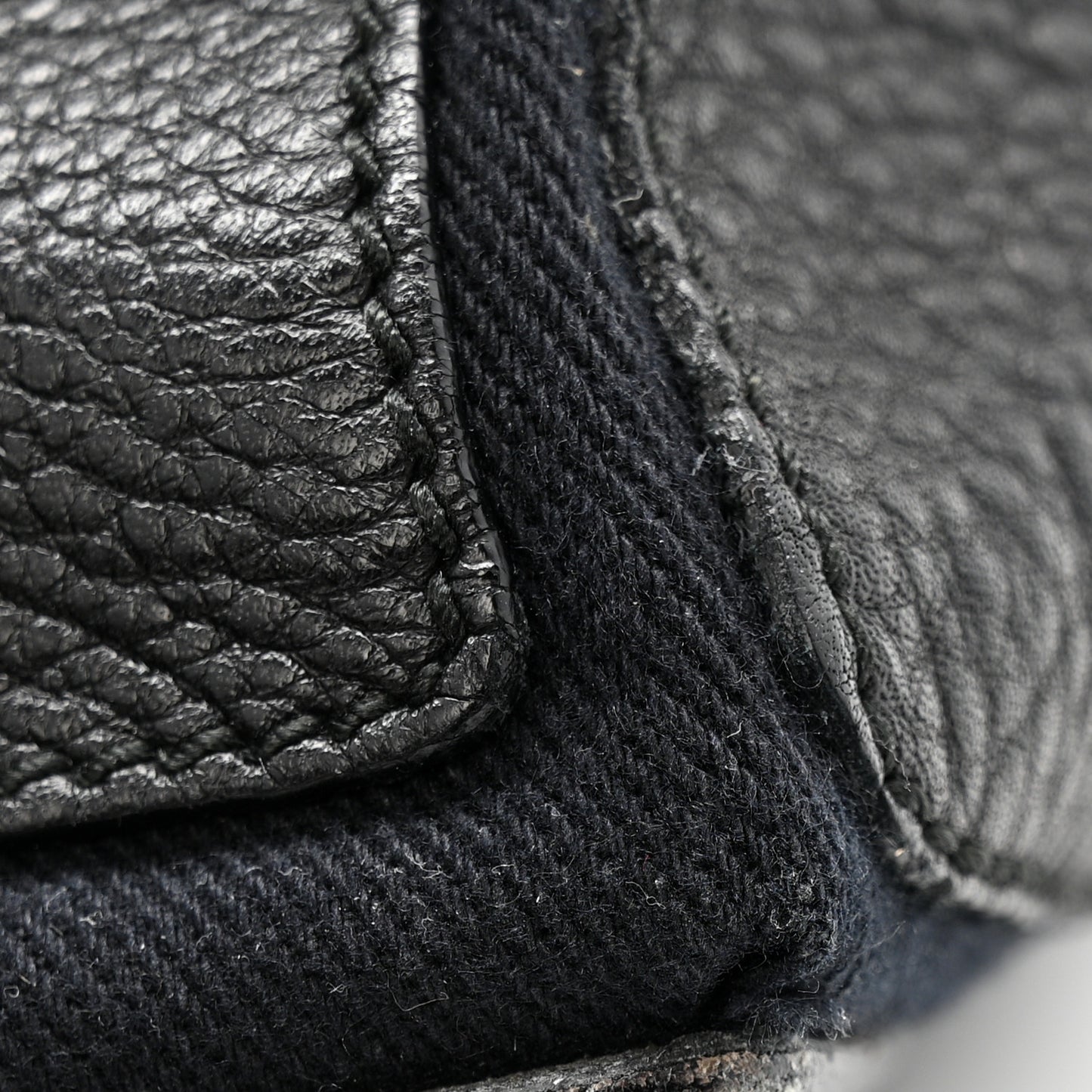 Calfskin Canvas Large Muse Two Black