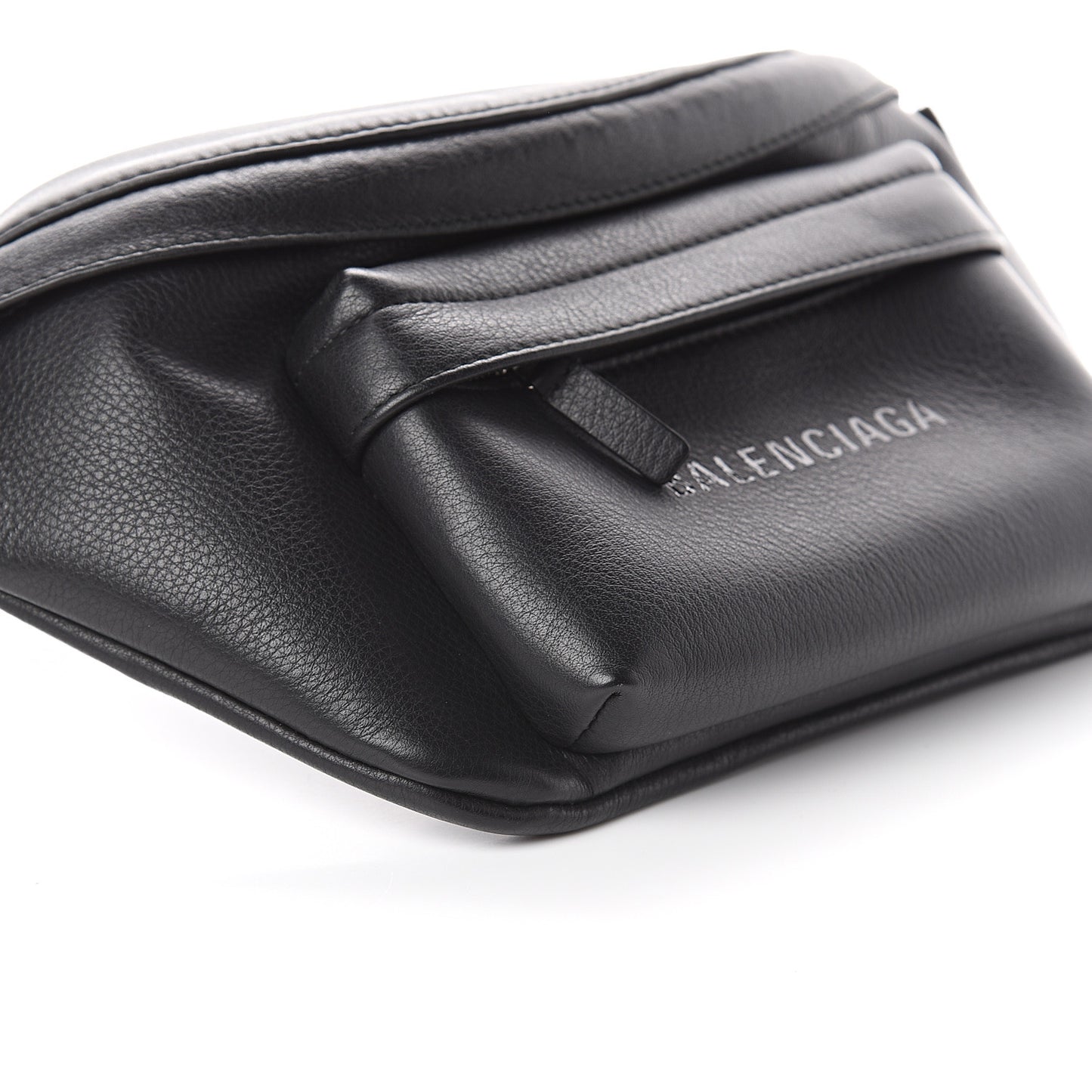 Smooth Calfskin Logo Large Everyday Beltpack Black