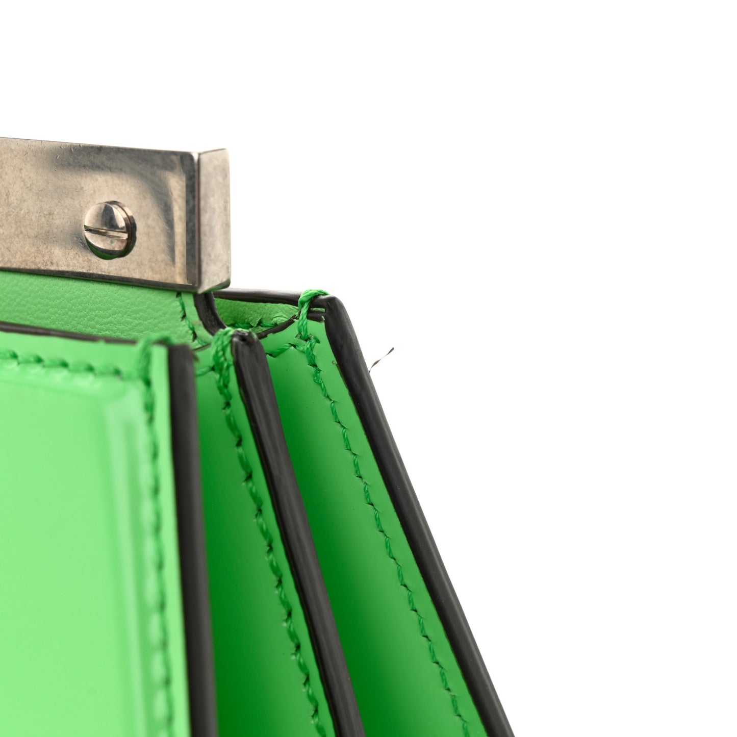 Shiny Nappa Peekaboo Cut Edamame