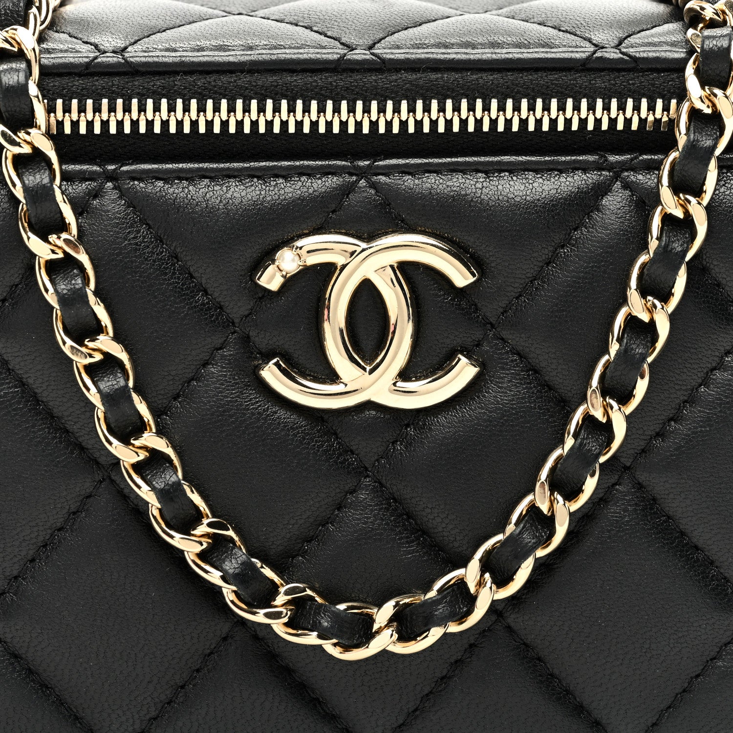 Chanel Lambskin Quilted Small Pearl Top Handle Vanity Case With Chain Black 8 of 10