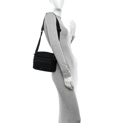 Christian Dior HOMME Oblique 2.0 Rider Zipped Messenger 2 of 10
