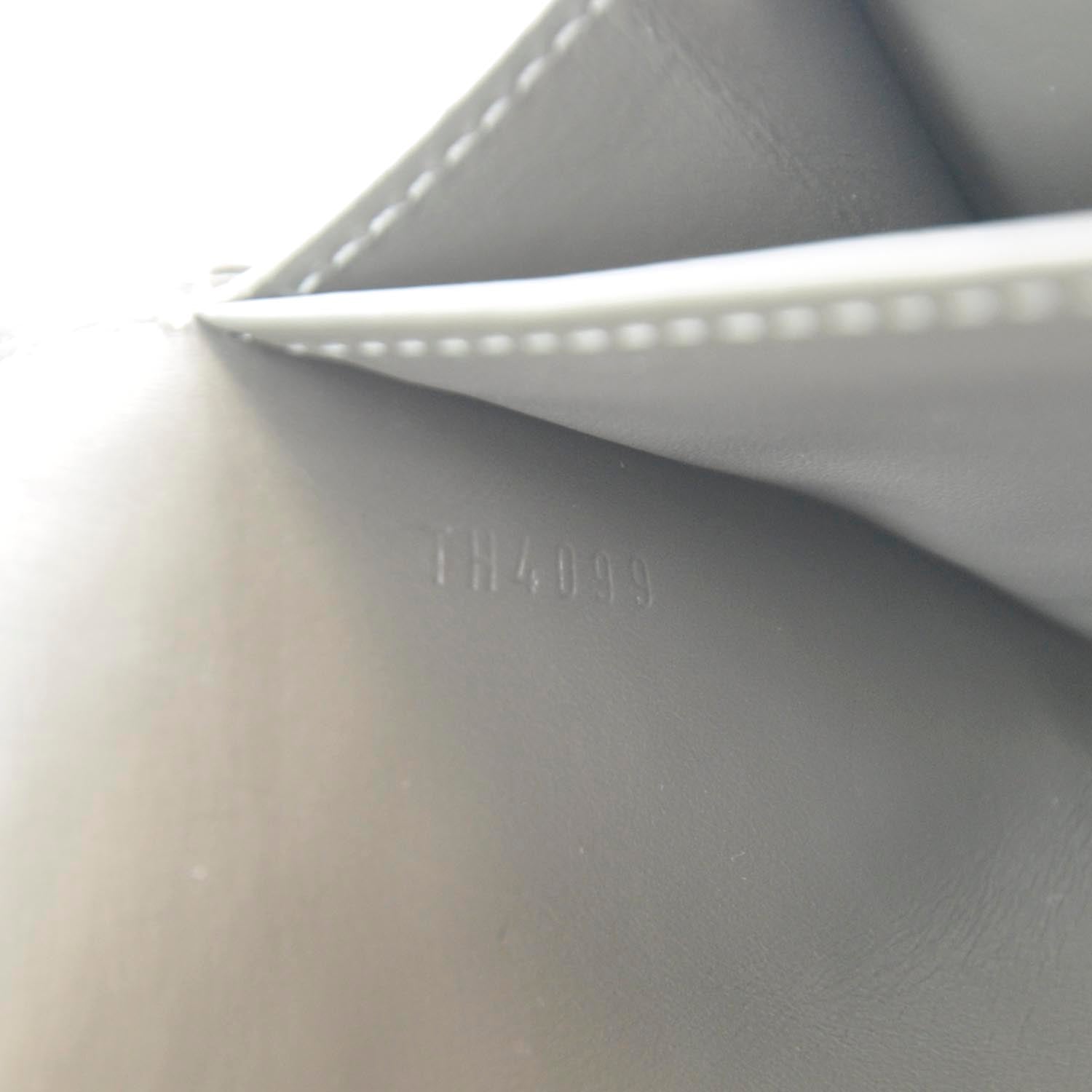 Louis Vuitton Vernis Porte Tresor International Wallet Gris 7 of 8